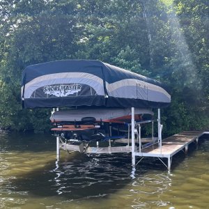 hydraulic boat lift with towermax